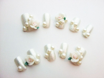 パールと白バラ