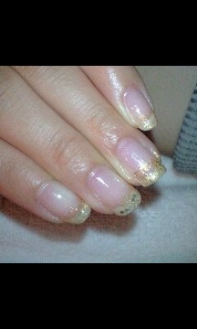 ゴールドグリッターのフレンチ