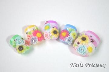 カラフル☆お花畑ネイル