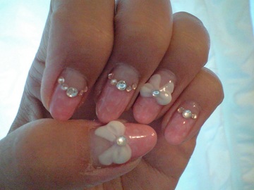 ピンクのタイダイネイル