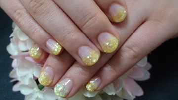 イエローラメ×イエローシェルnail