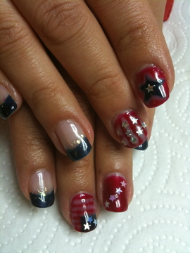 JULY 4TH NAIL
