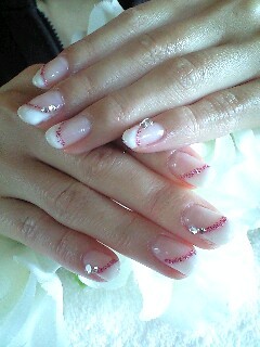 可愛いホワイトフレンチ