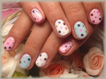 カラフルドットネイル