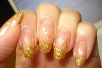 ゴールドネイル