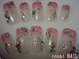 ホワイトラメにピンクのグラデーション☆ 