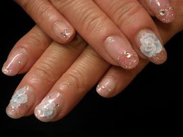 ﾃﾞｻﾞｽｶ風バラ埋め込みネイル