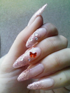 ピンクラメリボン