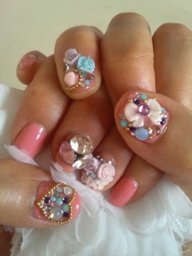 ラブリーキラキラ盛ネイル☆