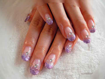 長さ出し＋紫ラメ＋ストーン