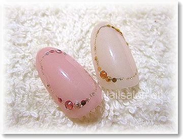 ラメライン囲み系ネイルアート♪