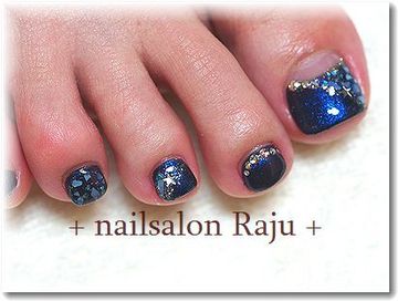 ネイビー×シェルフットネイル♪