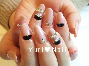 ﾋﾟﾝｸﾍﾞｰｼﾞｭ×黒★Nail.ｼﾞｪﾙ