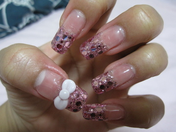 ピンク＆リボンで女の子ネイル