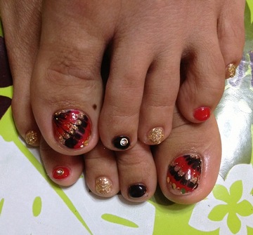 ピーコックネイル