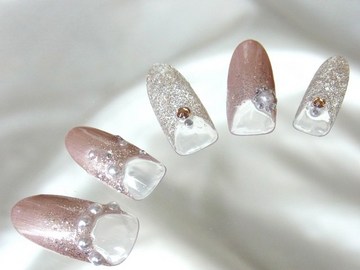 逆フレンチ&パールのWinter nail☆