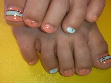 フットネイルボーダーゴールドテープ