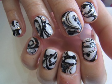 モノトーンネイル