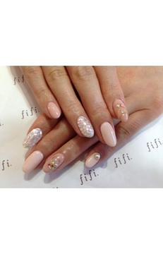 清楚ホロネイル