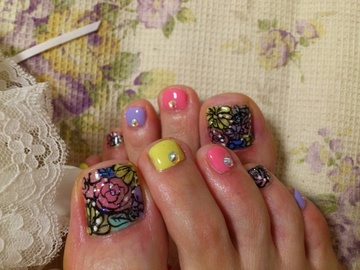 お花アートなネイル【フット】
