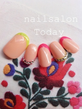 ワンカラーとフレンチねいる