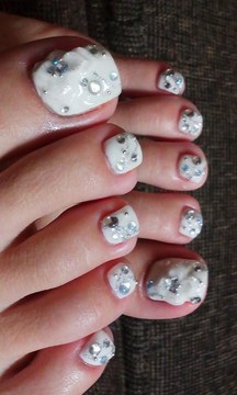 ホワイトに白お花のフット