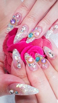 みずみずしいネイル
