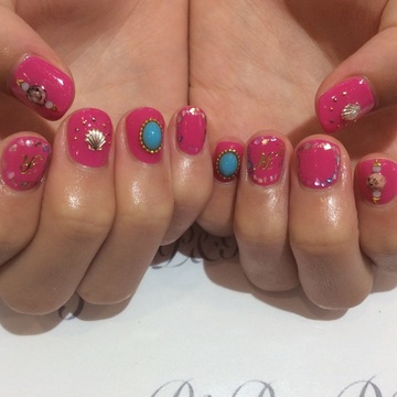 ビビットピンクnail