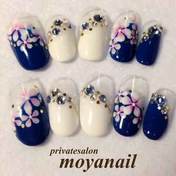 和柄 成人式ネイル Moya Nail Moyanail のネイル ネイルクルー