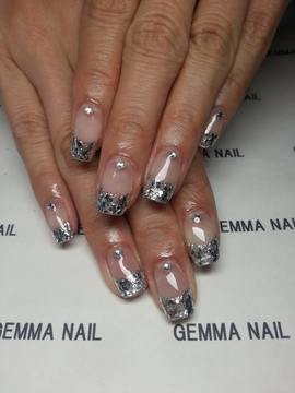シルバーホロフレンチネイル