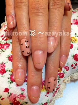 リボンが可愛いオフィスネイル