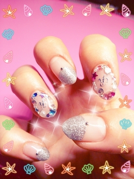 キラキラ囲みネイル☆