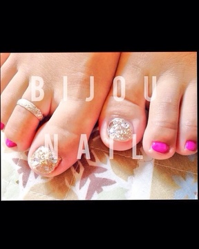 Bijou nail