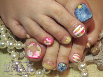 ボーダー×デニム×フラワー