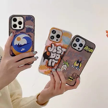 ナイキ アニメキャラクター iPhone 17/16/15 ケー