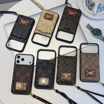 コーチ クラシックプリント iPhone17/17Proケース 