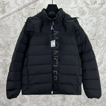 Moncler モンクレール Ume ショートダウンジャケット 