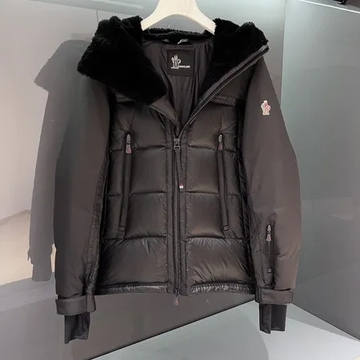 MONCLER GRENOBLE ダウンジャケットメンズ 大きい