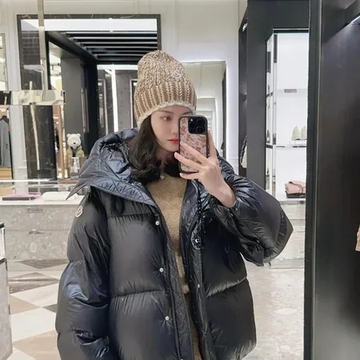 モンクレール ショートダウンジャケット レディース 人気 厚手 