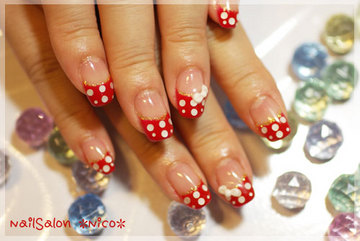 ミニーちゃんネイル