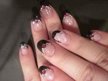 デザイン色々ジェルネイル♪ブラック×ピンクのネイル