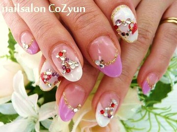ハートが可愛いフレンチネイル