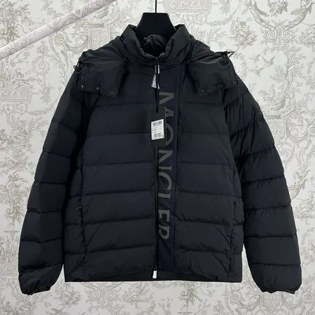 Moncler モンクレール Ume ショートダウンジャケット
