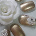 gold flower nail