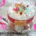 お菓子ボトル