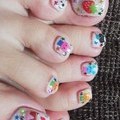 ポップ×ホワイトネイル