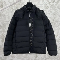 Moncler モンクレール Ume ショートダウンジャケット 