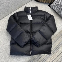 モンクレール Tarn メンズ ダウンジャケット | オーバーサ